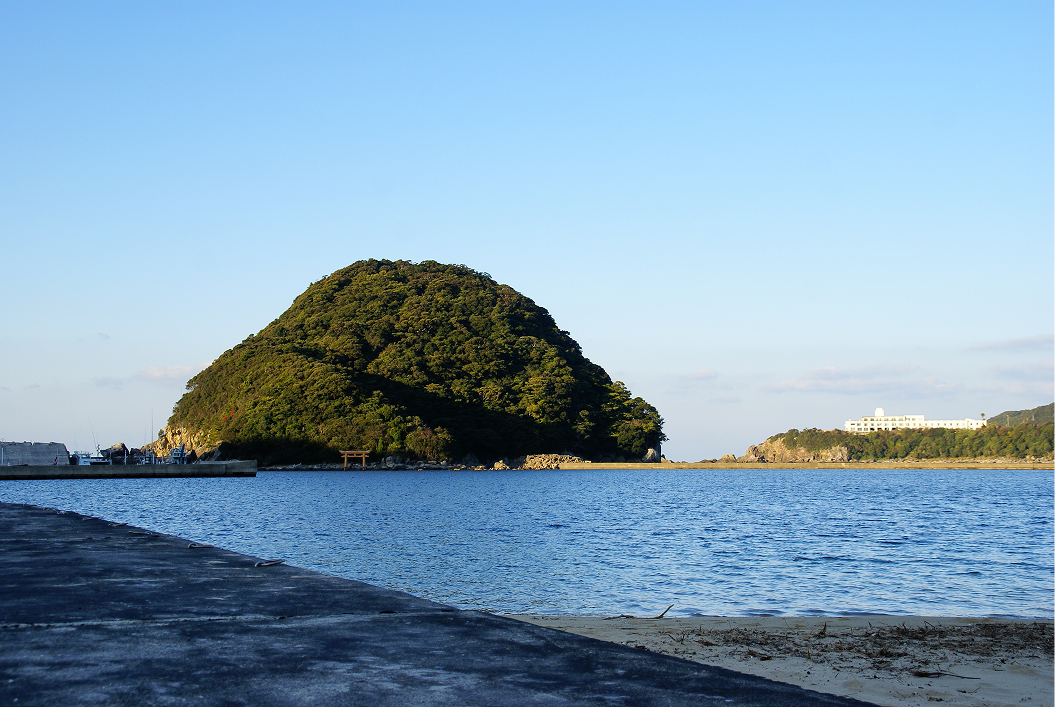 すさみ町　稲積島